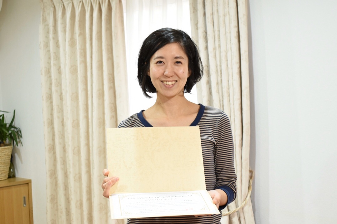 ベビーヨガ資格取得女性写真