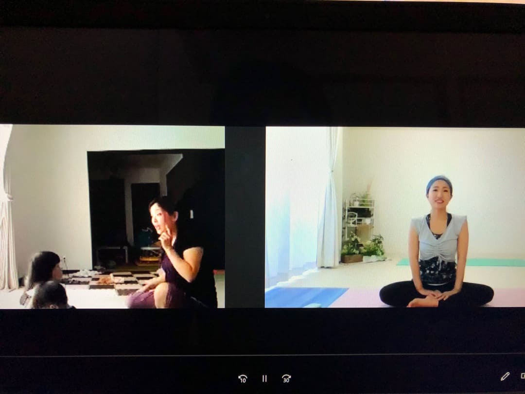 オンラインでキッズと話す大人