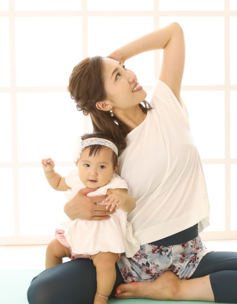 女性のライフステージに合わせてヨガを提供