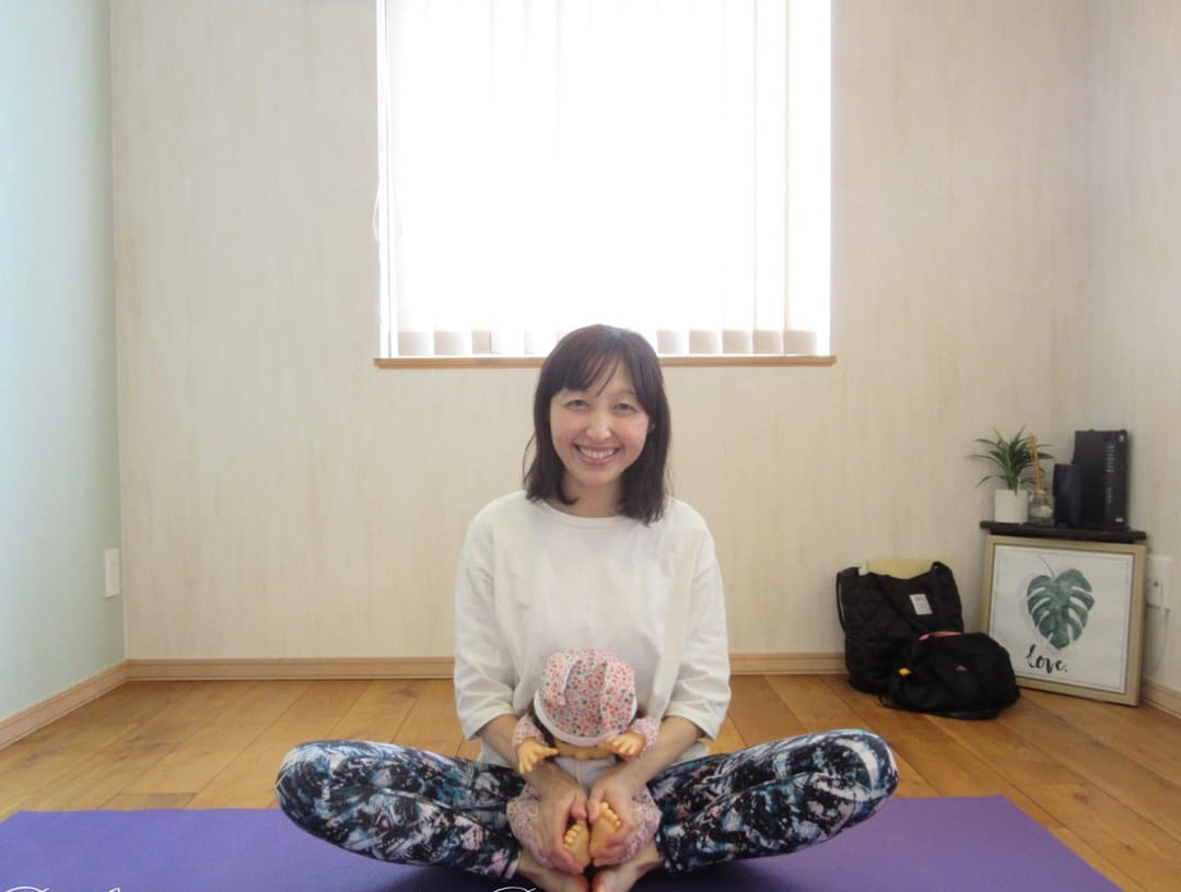 秋田県秋田市子連れでヨガ資格取得【ベビー・ママ】ヨガ・ベビーマッサージ資格講座