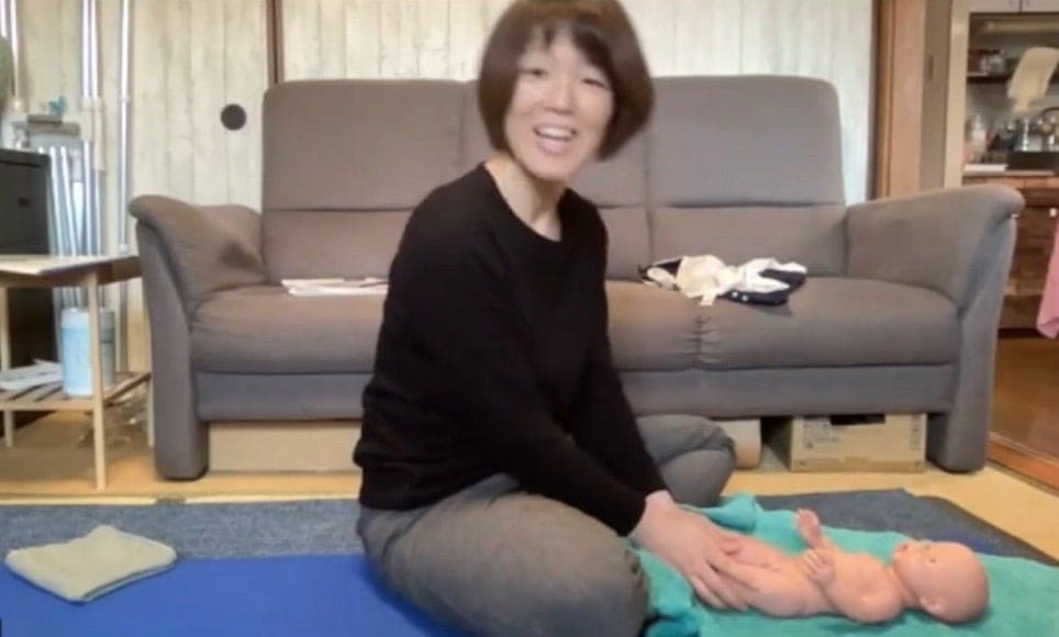 大阪府豊中市「ベビーマッサージ資格を取得して: 赤ちゃんの健康と成長をサポートする専門知識を身につける」