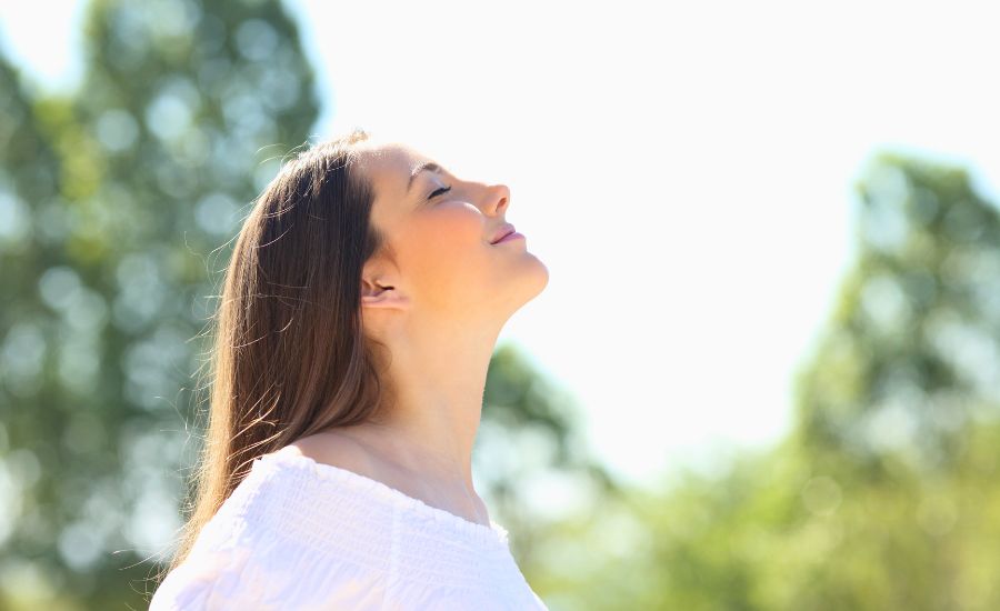 感情をコントロールする呼吸法とは?日常生活で使える呼吸の効果とストレス解消:健康をサポート
