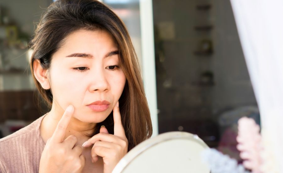 40代から始める「ゆがみ老化」対策:肌・姿勢・表情をヨガで整える
