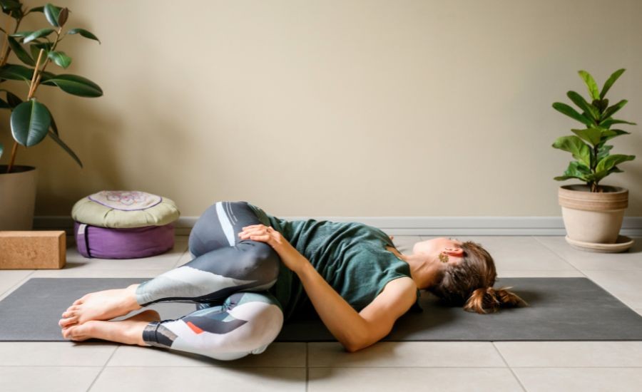 骨盤がゆるむと心もゆるむ：自律神経と女性ホルモンの深い関係